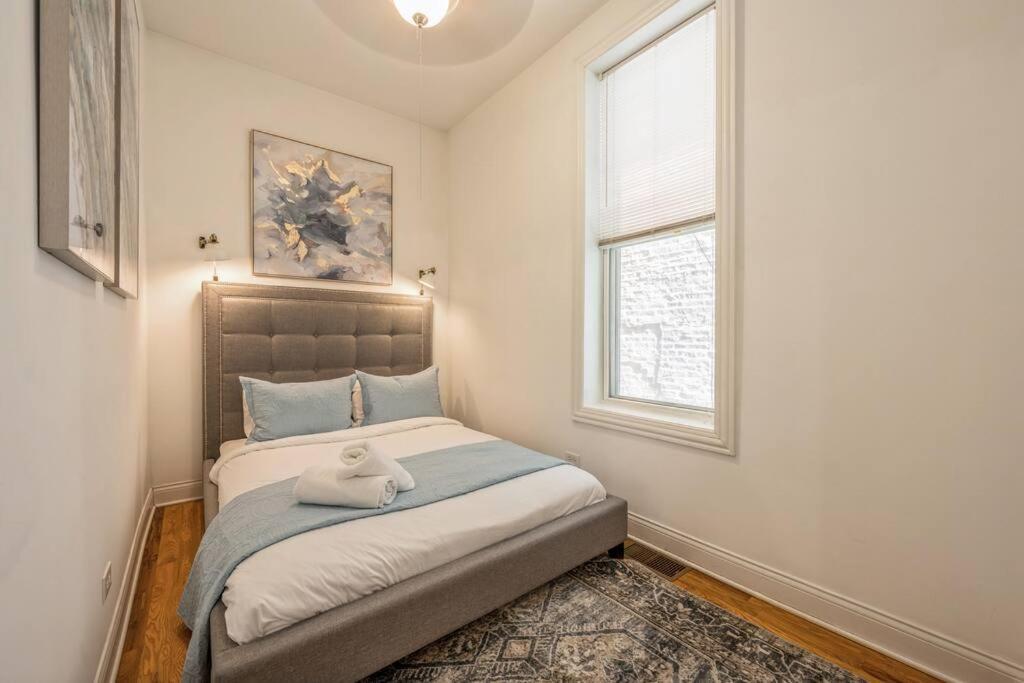 Apartamento Lovely 2 Bed 3 Miles From Dt W Free Parking Chicago